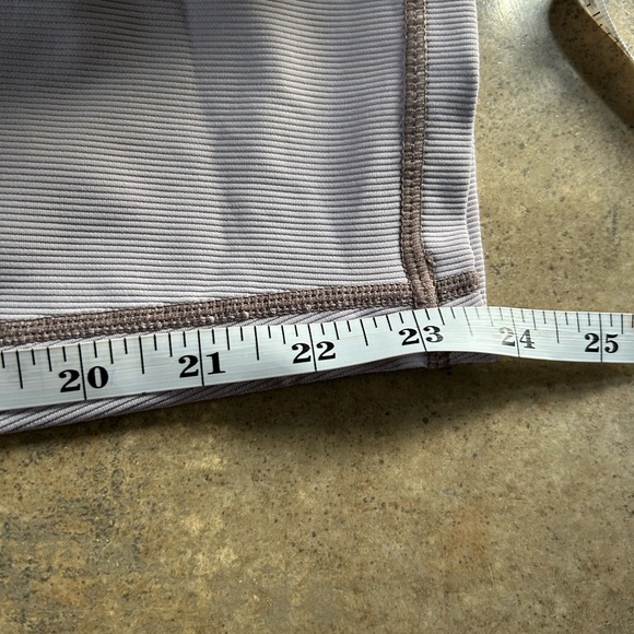 Wilo the Label leggings - mauve/purple colorblock ribbed high waisted 7/8 length - Picture 10 of 10